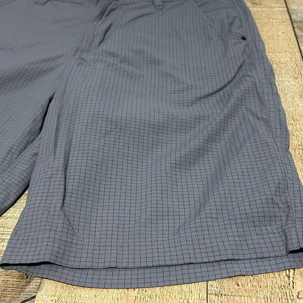 Lululemon kahuna gray grid shorts size 32